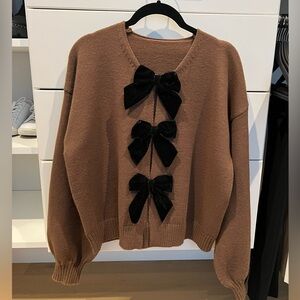 Brown Sweater with Velvet Bows Size M